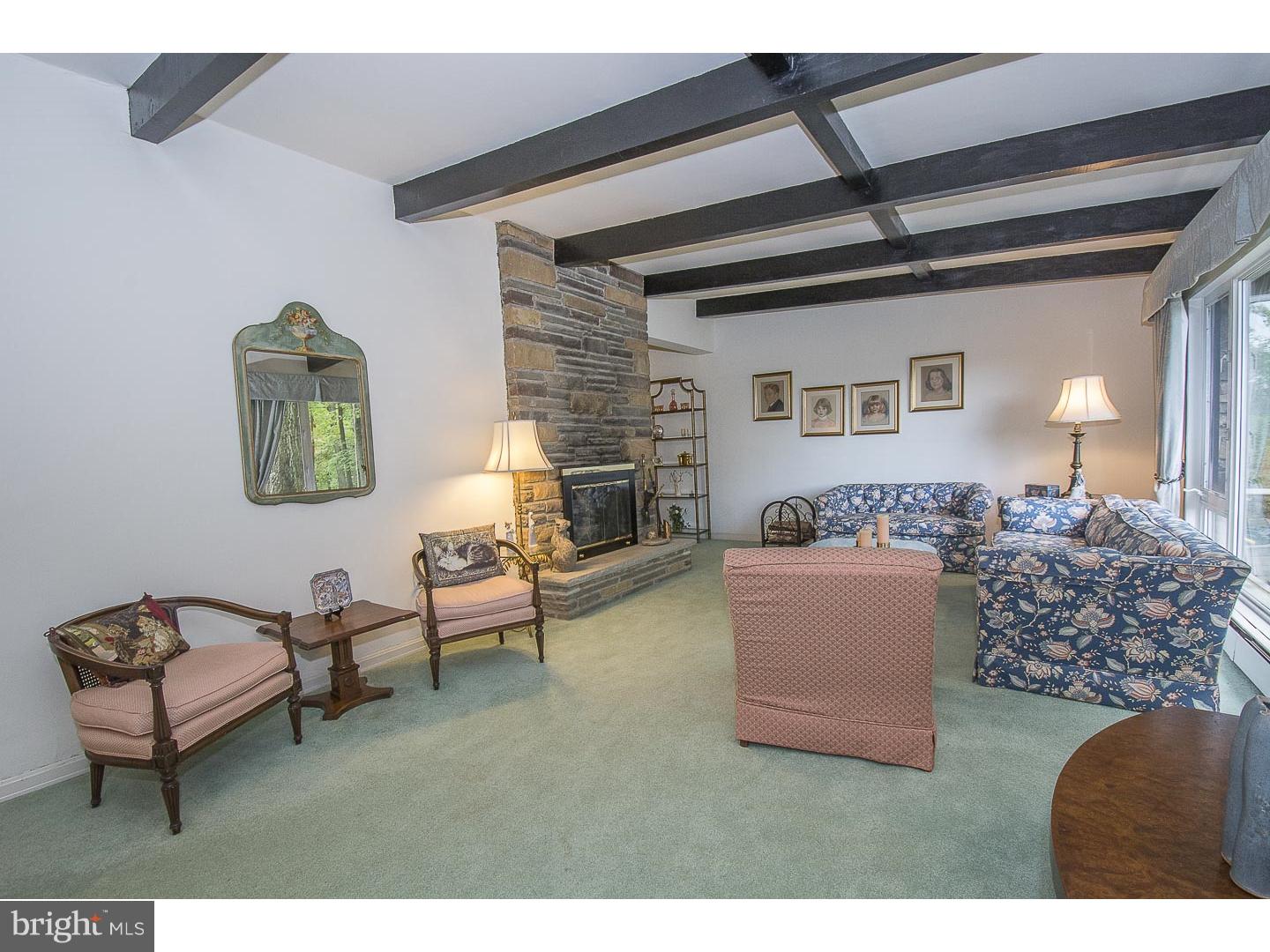444 Fletcher Road Wayne, PA 19087 - Photo 3 of 17 Living Room