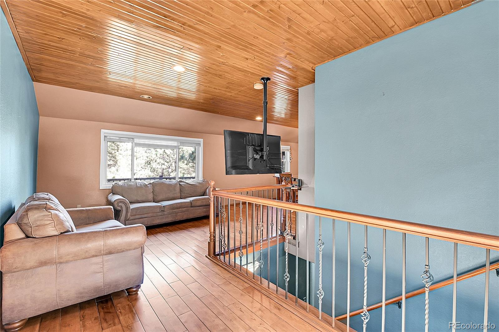 30072 Spruce Road Evergreen, CO 80439 - Photo 8 of 19 Gallery Image 8
