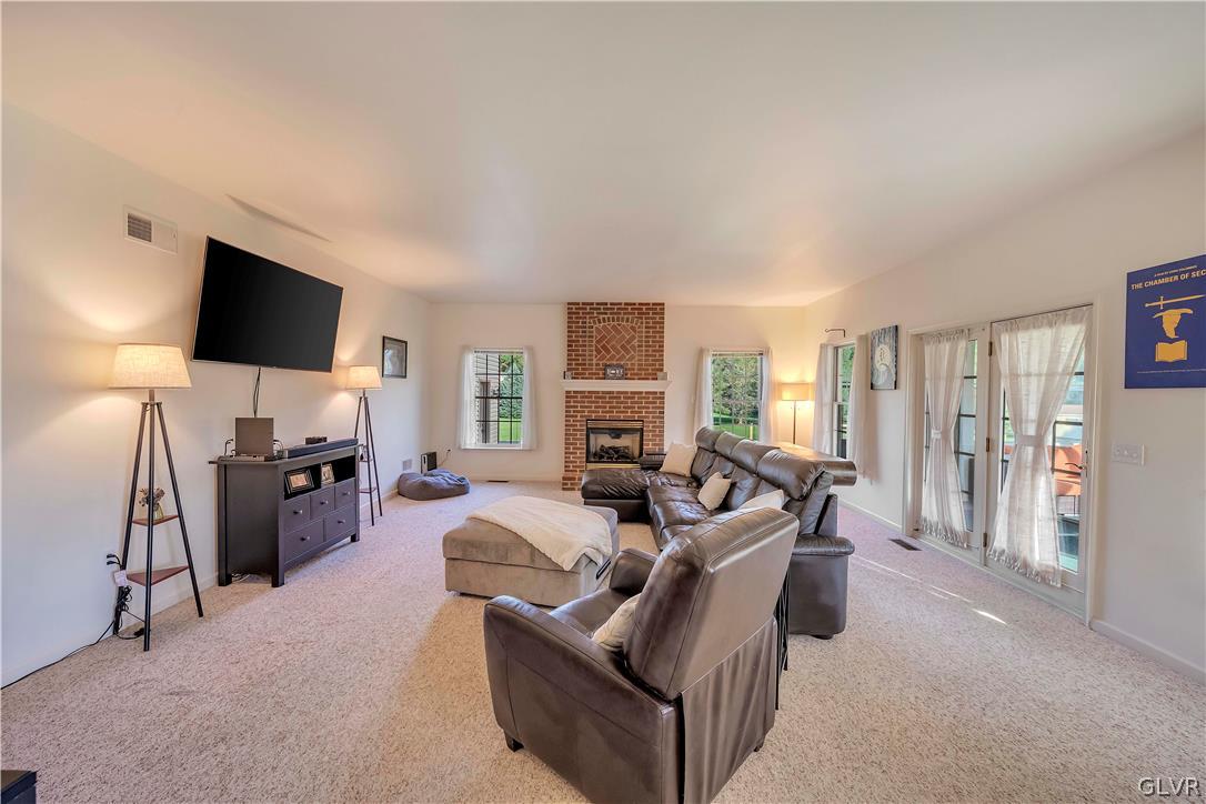 2715 Maple Drive Hellertown, PA 18055 - Photo 20 of 47