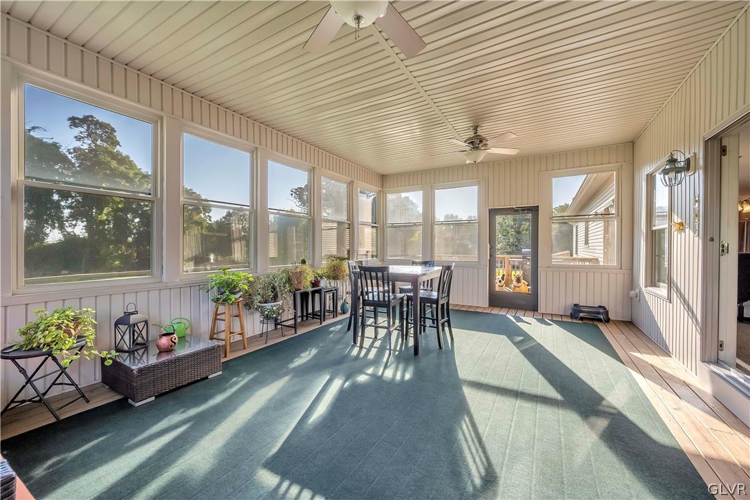2715 Maple Drive Hellertown, PA 18055 - Photo 36 of 47 a dining room with furniture and a potted plant