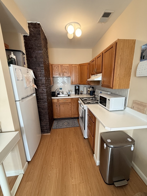506 East 8th Street, Unit 2 Boston, MA 02127 - Photo 4 of 6