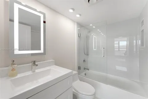 $1,700,000 | 3 Grove Isle Drive, Unit C803, Miami, FL 33133