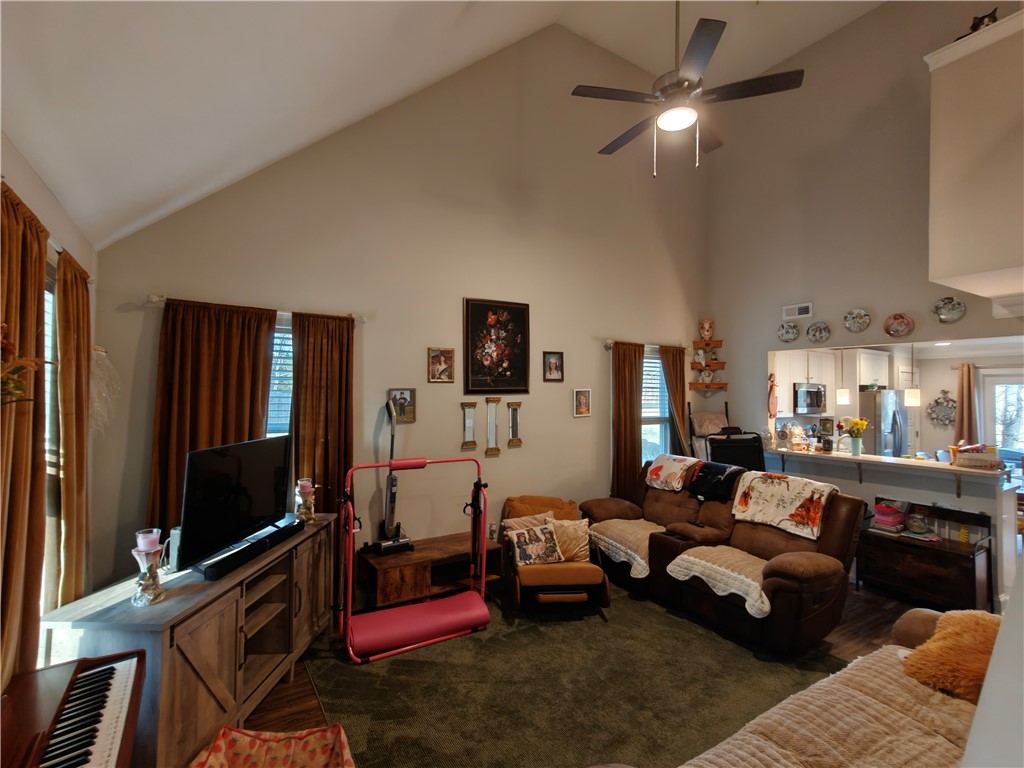 106 Gate Court Williamston, SC 29697 - Photo 3 of 16