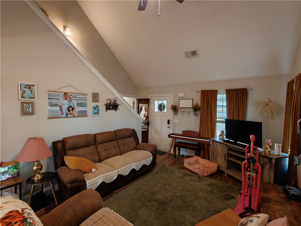 106 Gate Court Williamston, SC 29697 - Photo 4 of 16