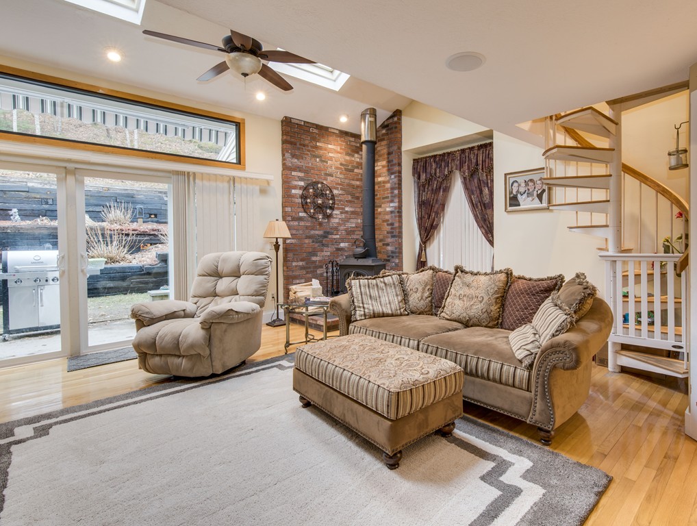 85 Valley Path Marshfield, MA 02050 - Photo 6 of 25