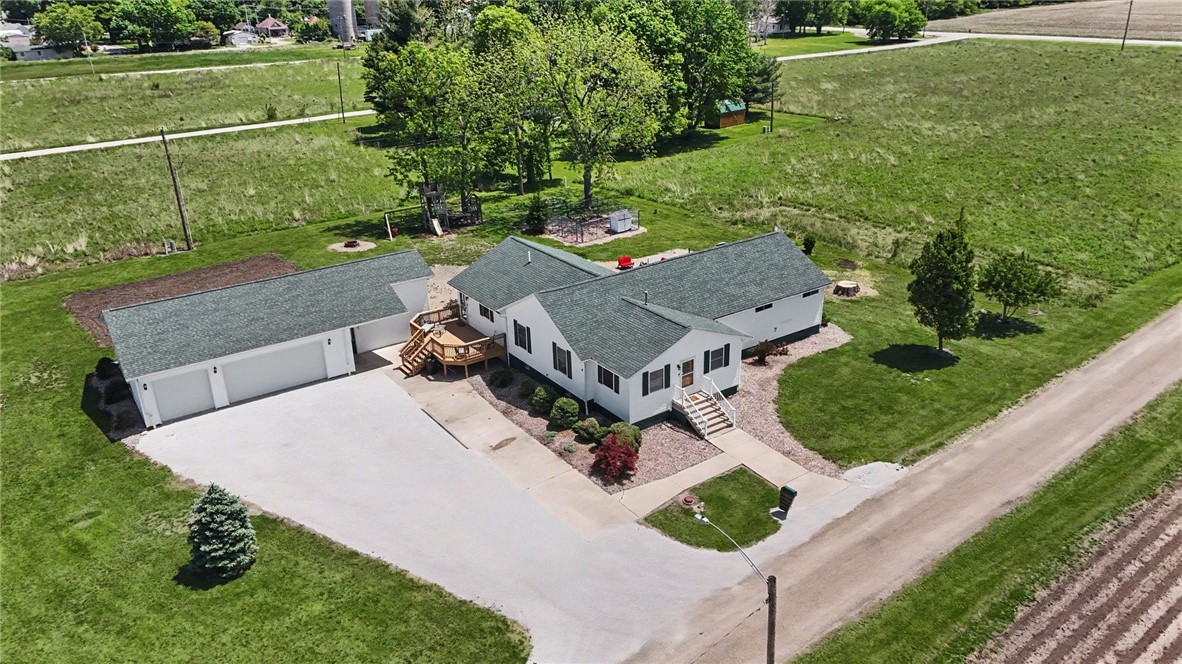 111 Warner Avenue Georgetown, IL 61846 - Photo 4 of 48