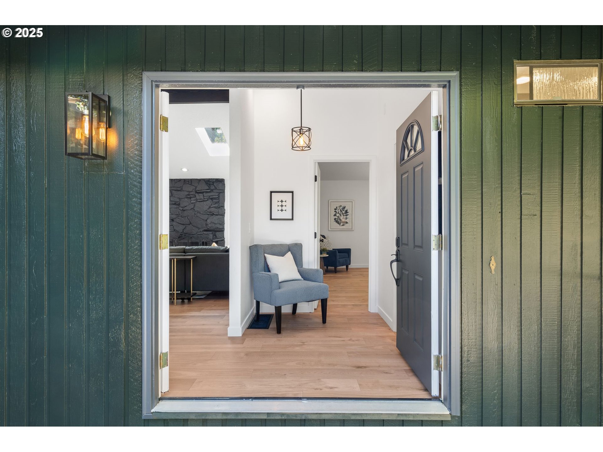 2 Falstaff Lake Oswego, OR 97035 - Photo 5 of 37