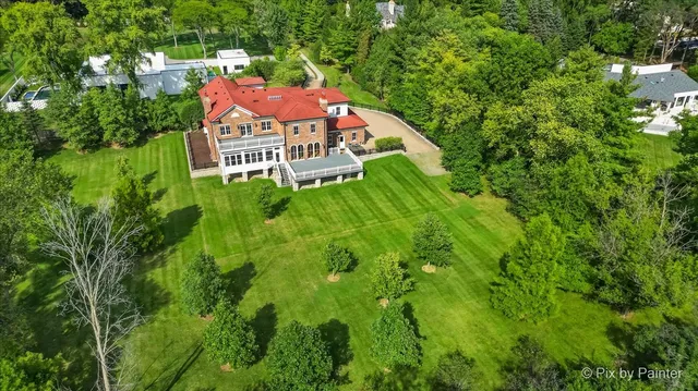 $2,999,900 | 27 West Onwentsia Road, Lake Forest, IL 60045