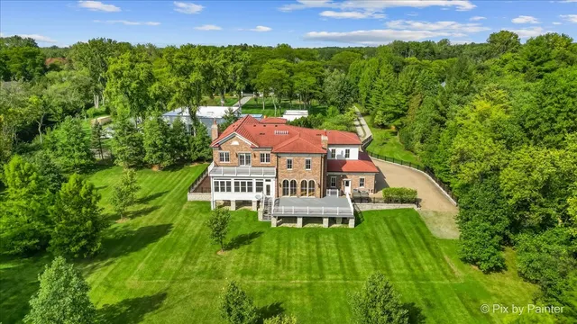 $2,999,900 | 27 West Onwentsia Road, Lake Forest, IL 60045