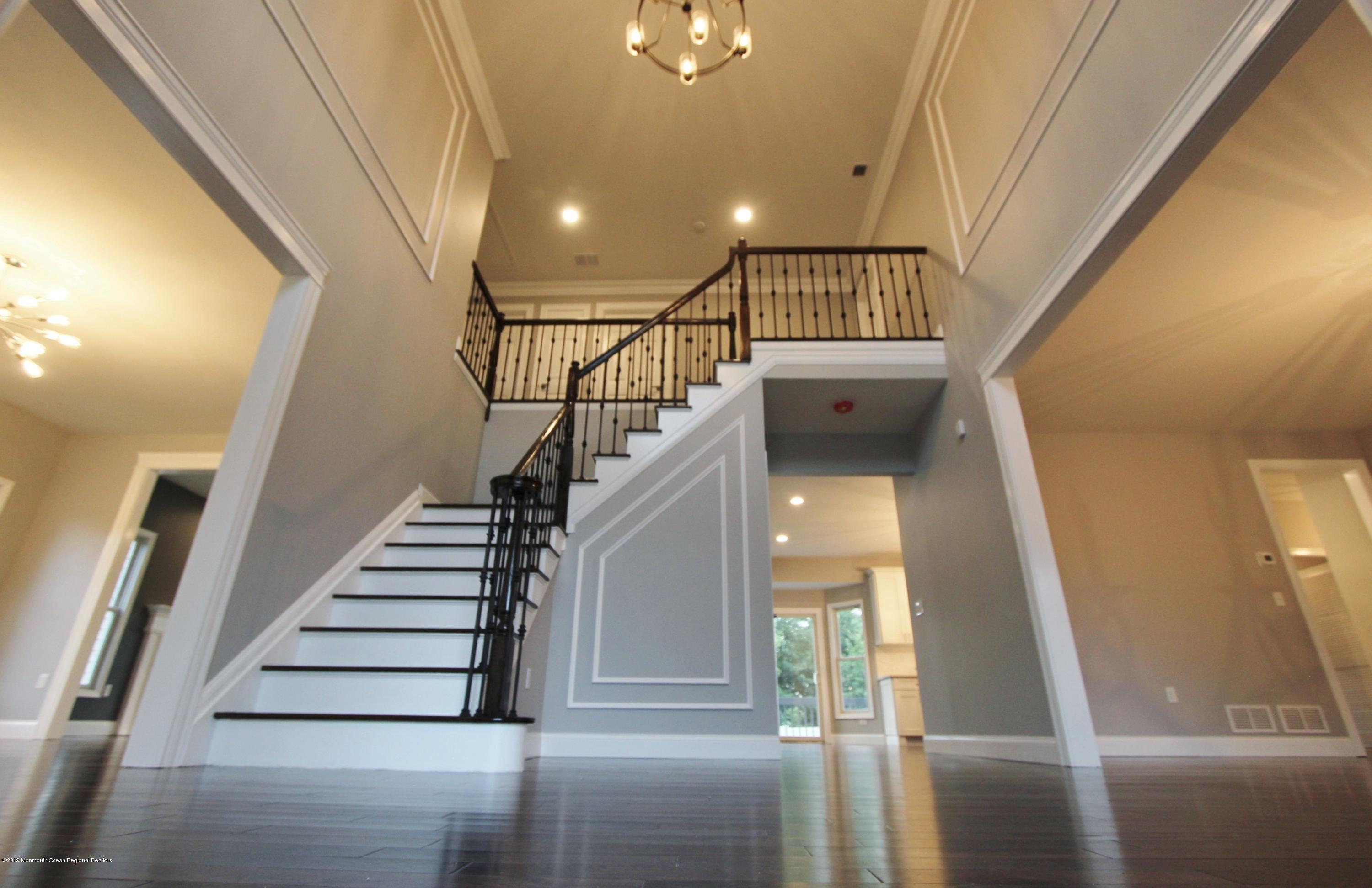 15 Bloomfield Road Manalapan, NJ 07726 - Photo 2 of 38 IMG_3021