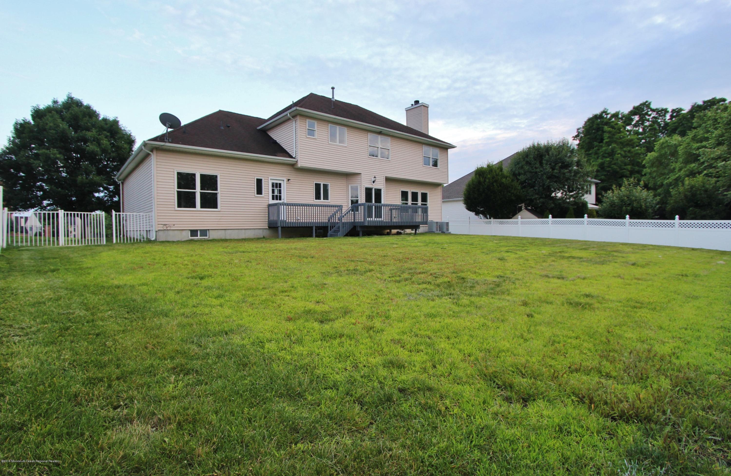 15 Bloomfield Road Manalapan, NJ 07726 - Photo 36 of 38 IMG_3044