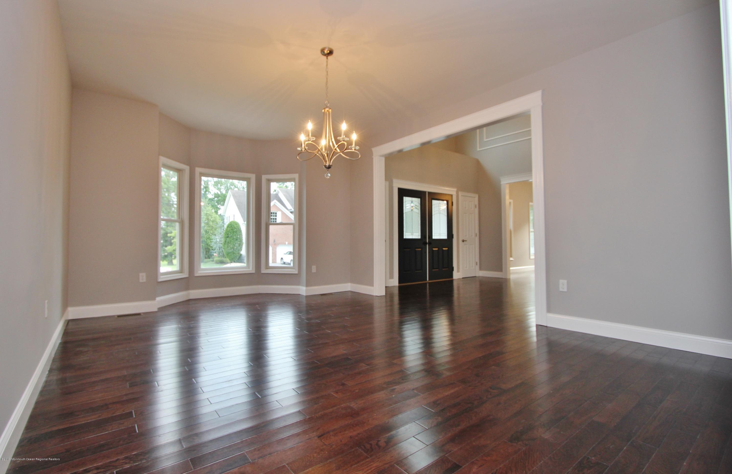 15 Bloomfield Road Manalapan, NJ 07726 - Photo 5 of 38 IMG_2956