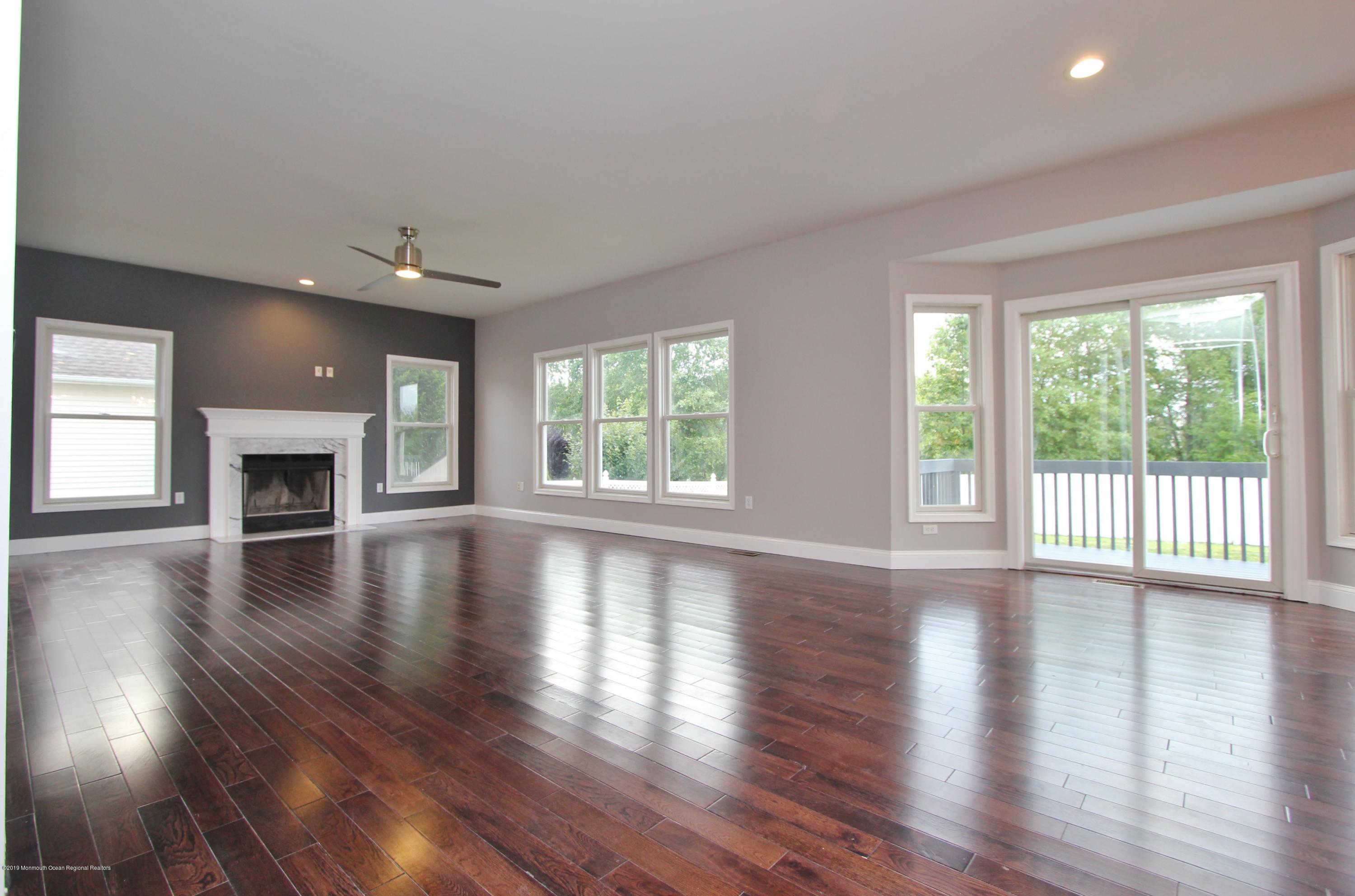 15 Bloomfield Road Manalapan, NJ 07726 - Photo 6 of 38 IMG_2939