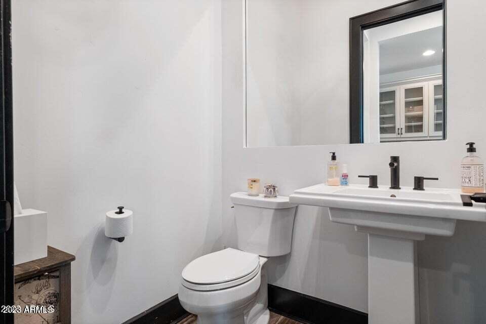 17409 East Monument Court Rio Verde, AZ 85263 - Photo 16 of 44 Powder room