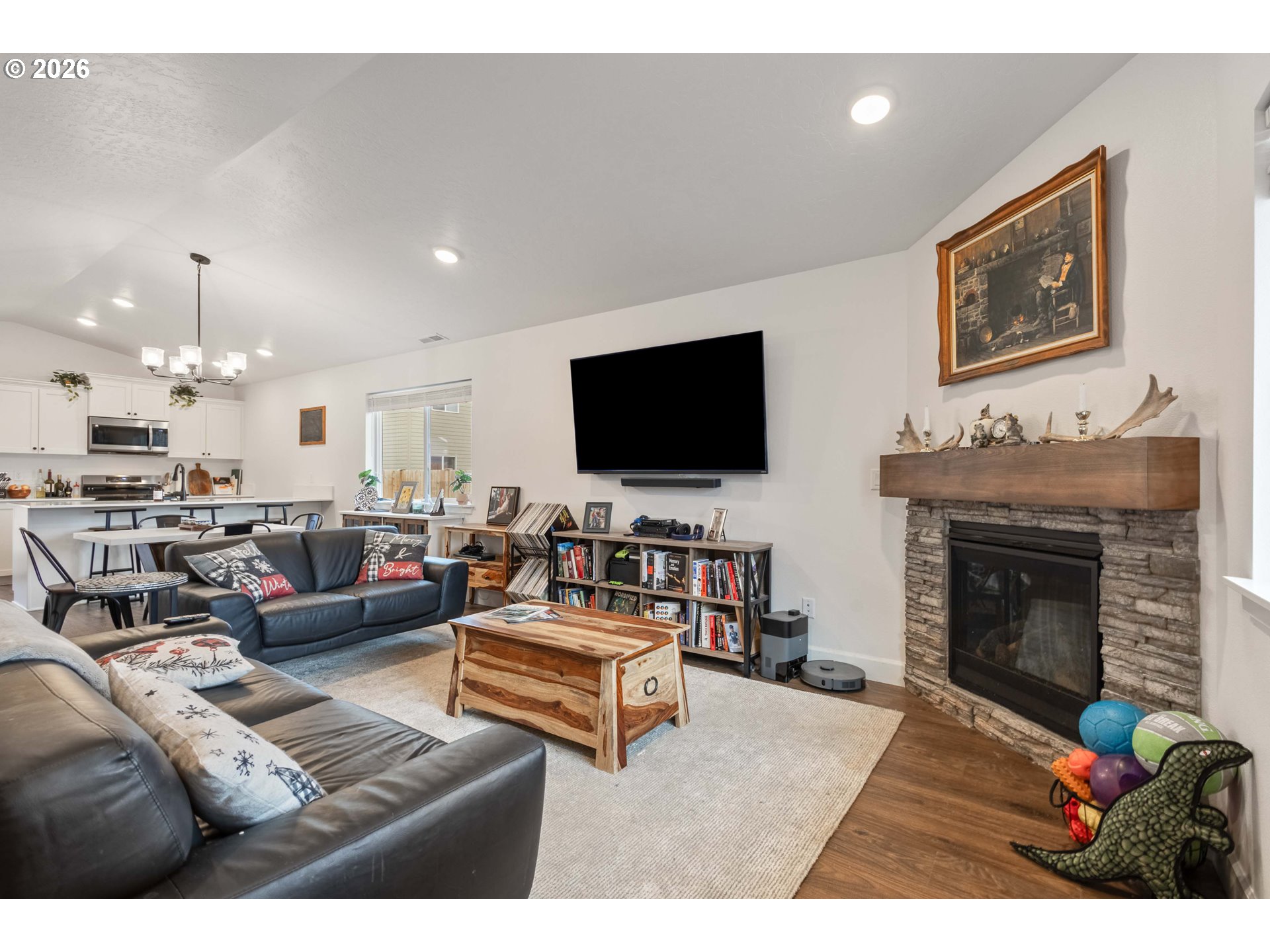 262 Northwest Par Avenue Madras, OR 97741 - Photo 3 of 24