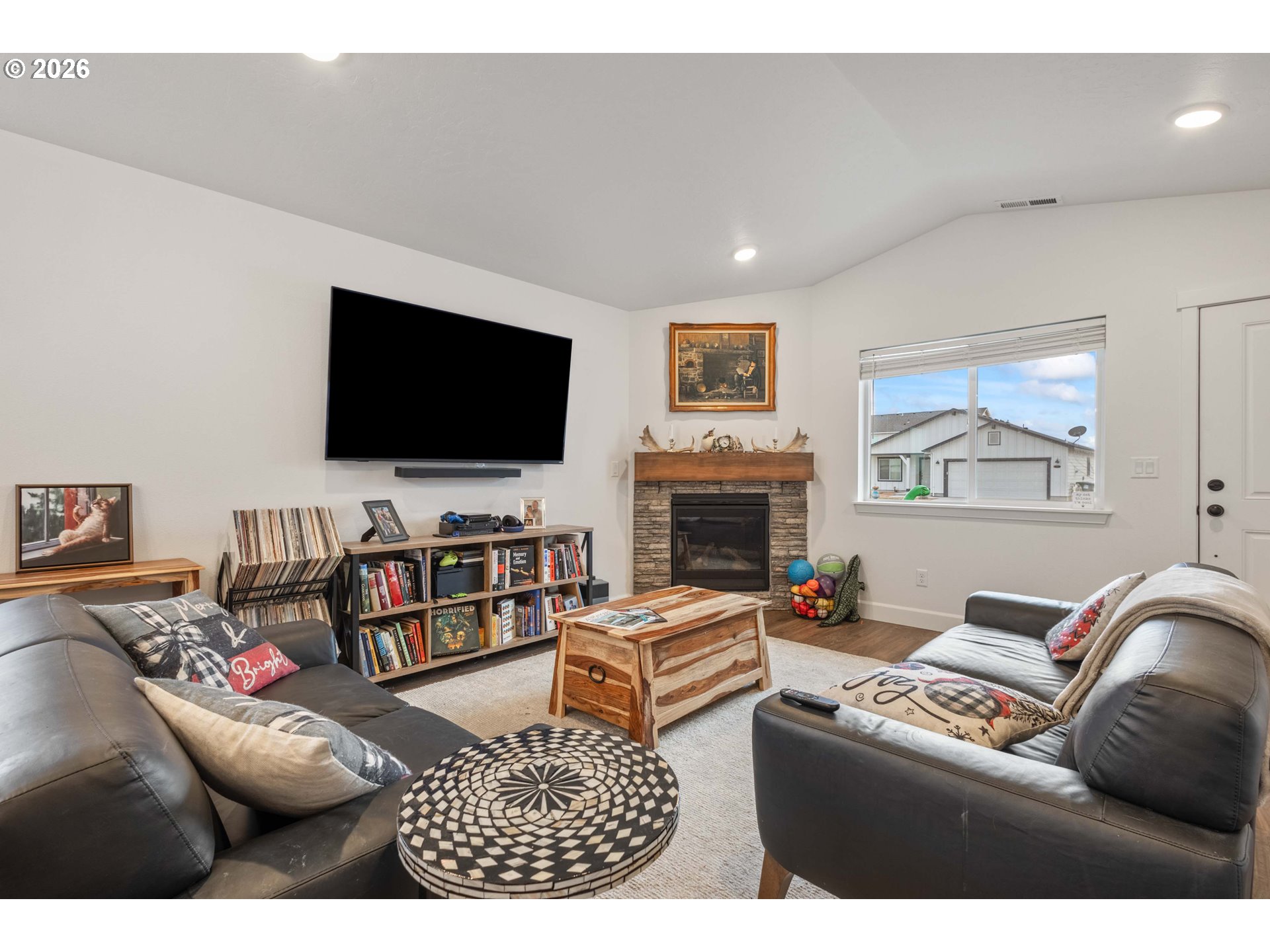 262 Northwest Par Avenue Madras, OR 97741 - Photo 5 of 24