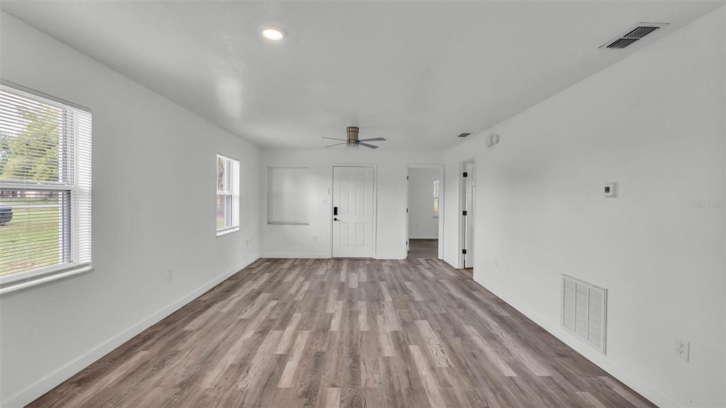 1050 Reynolds Road Lakeland, FL 33801 - Photo 8 of 34 Gallery Image 8