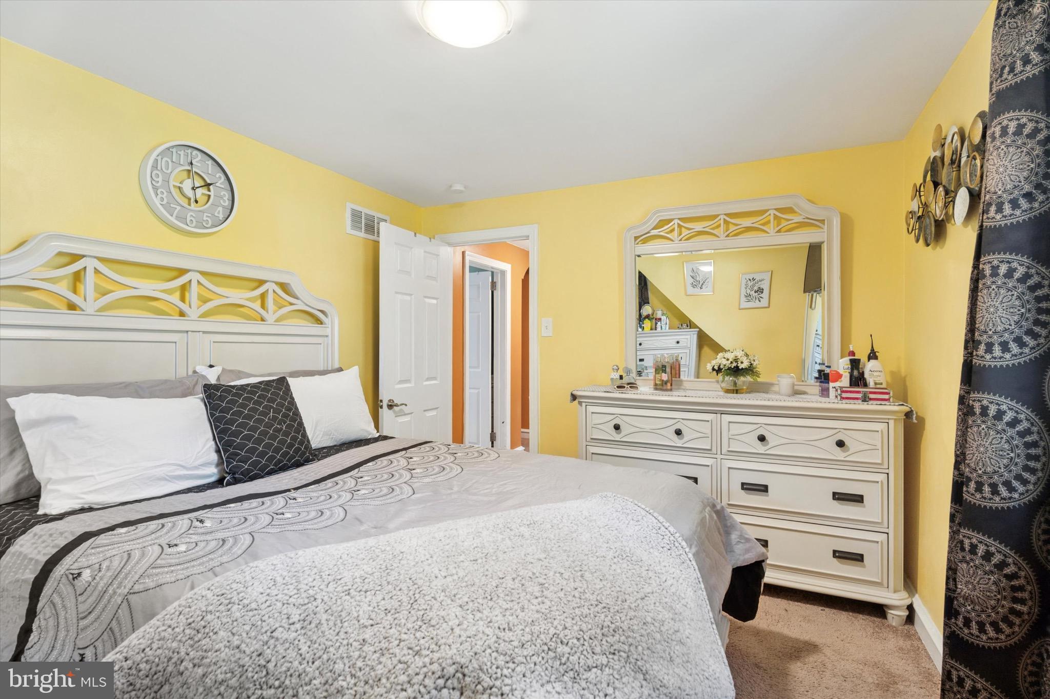 527 Arbor Road Cheltenham, PA 19012 - Photo 21 of 25 a bedroom with a bed and a dresser
