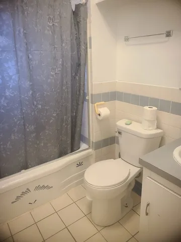 $3,200 | 630 Whitney Avenue, Winthrop Harbor, IL 60096