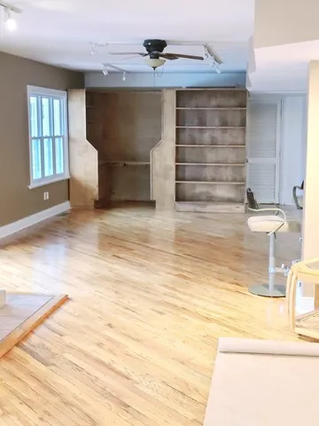 $3,200 | 630 Whitney Avenue, Winthrop Harbor, IL 60096