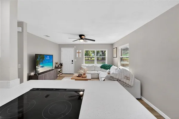 $1,850 | 5502 Peach Avenue, Seffner, FL 33584