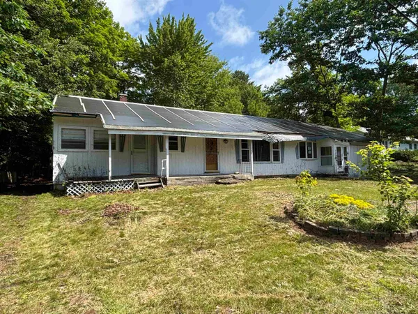 $99,900 | 22 Crow Hill Street, Northumberland, NH 03582