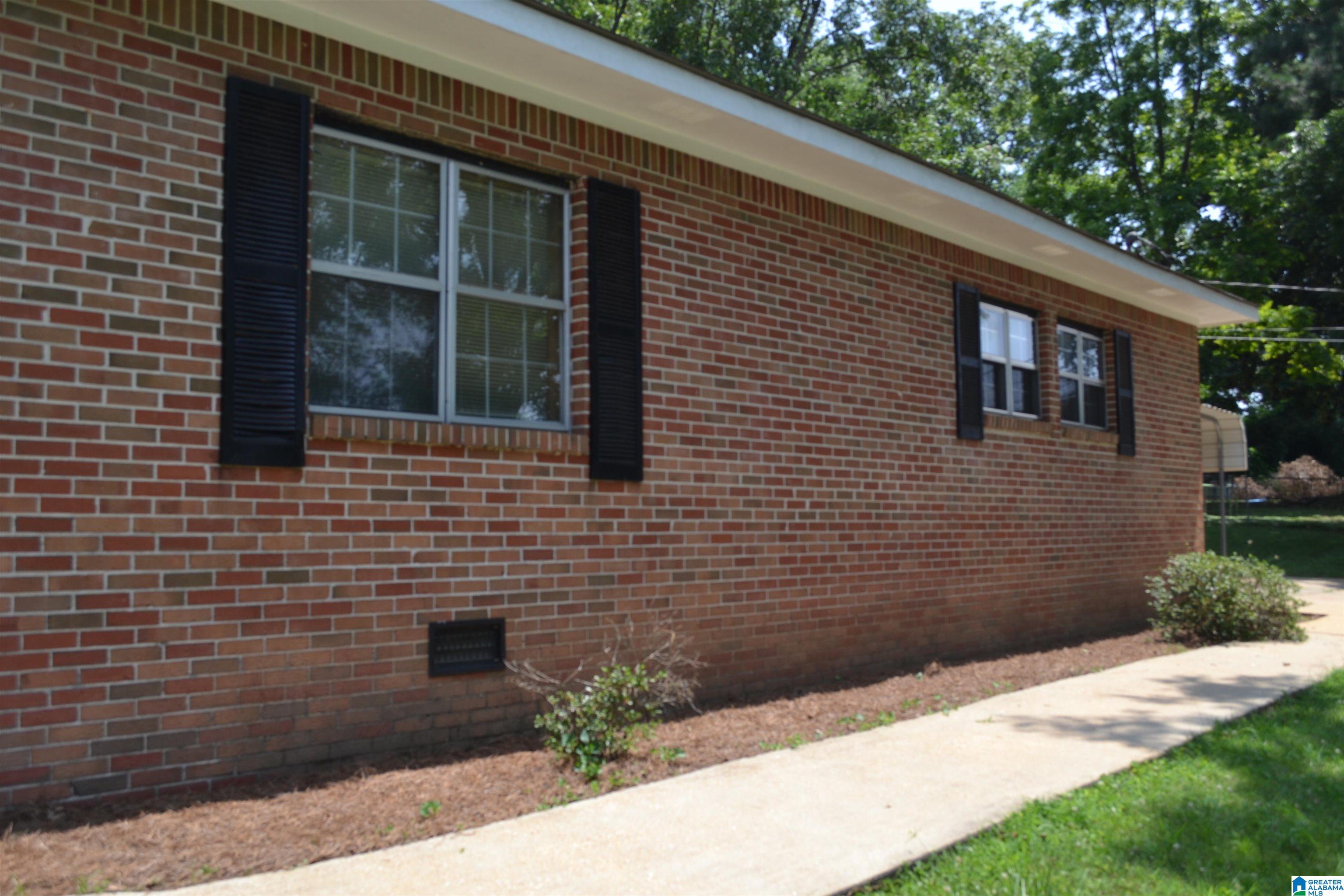 134 Lamar Street Roanoke, AL 36274 - Photo 4 of 35