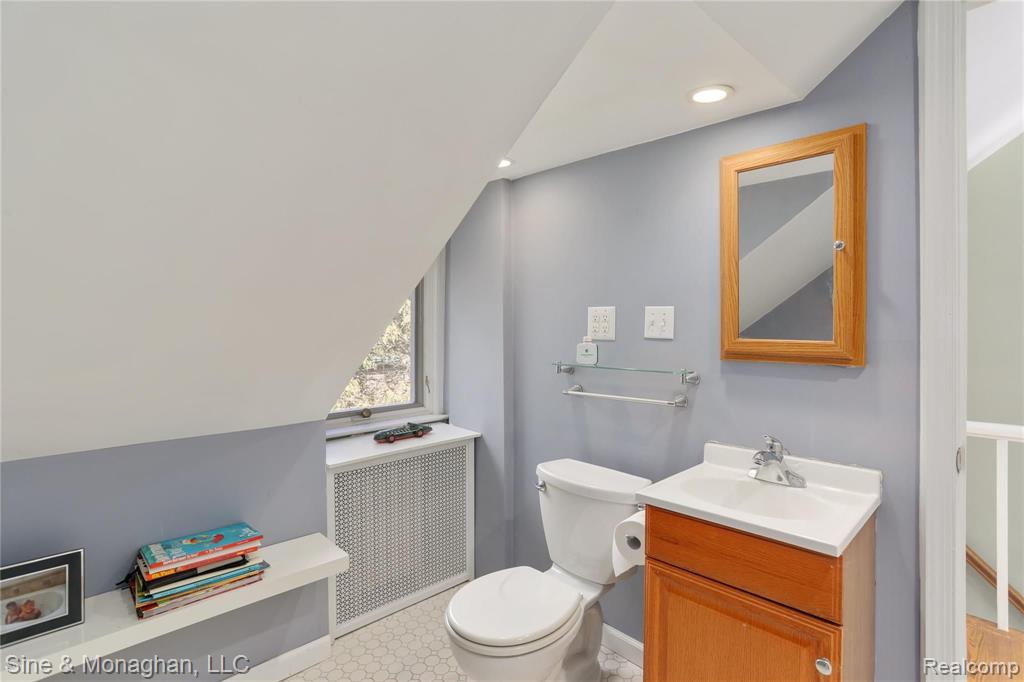 1100 Devonshire Road Grosse Pointe Park, MI 48230 - Photo 25 of 35 Gallery Image 25