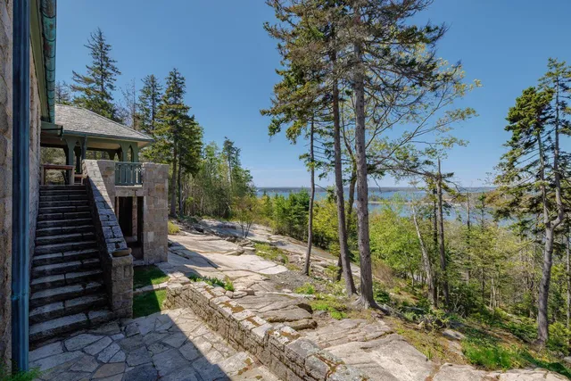 $7,750,000 | 6 Cliffhanger, Mount Desert, ME 04675