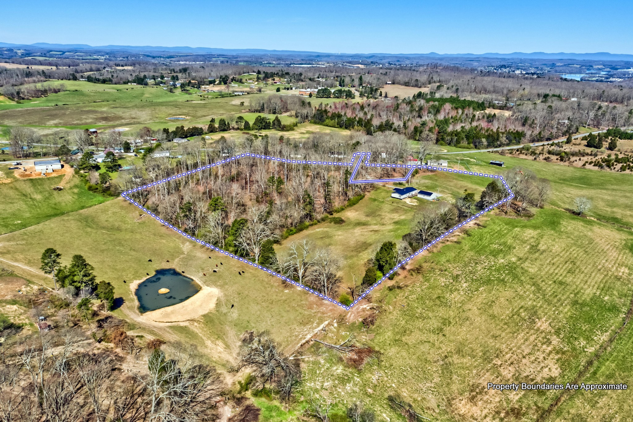 3982 Corinth Road Loudon, TN 37774 - Photo 1 of 11 a view of a city