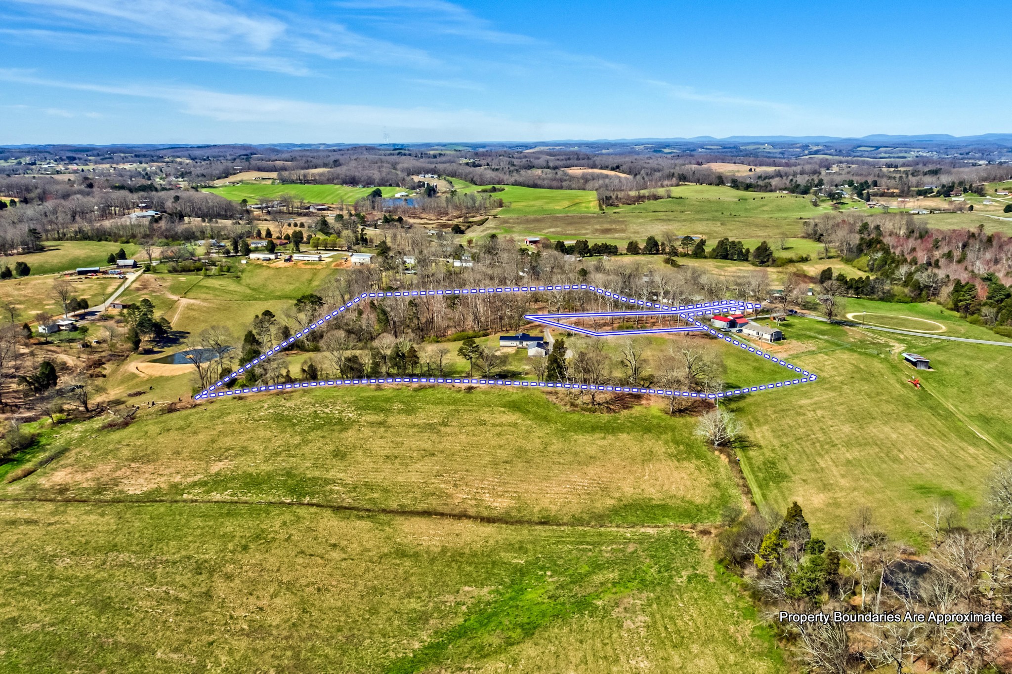 3982 Corinth Road Loudon, TN 37774 - Photo 5 of 11 a view of a city
