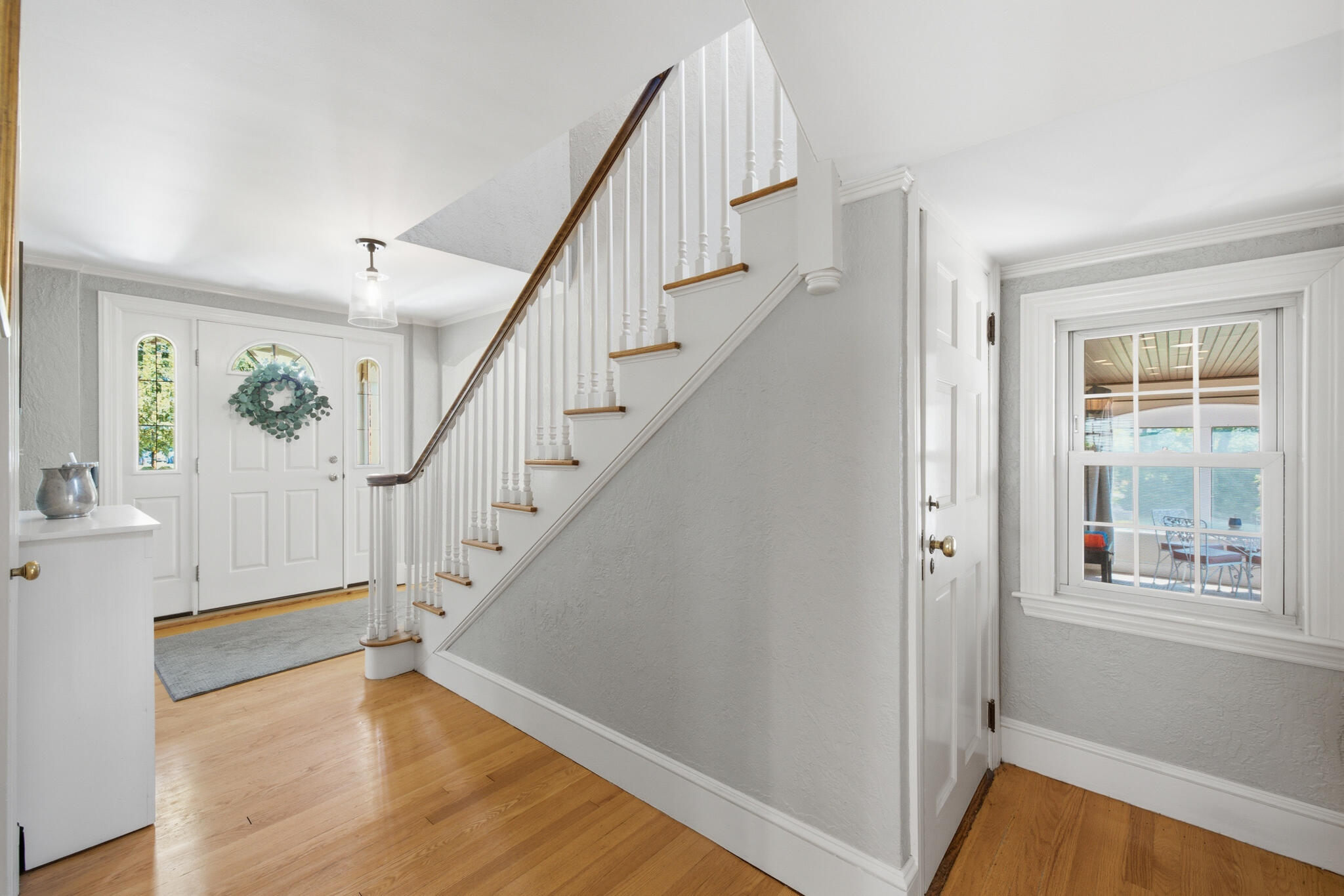 74 Fletcher Street Kennebunk, ME 04043 - Photo 13 of 43 Foyer