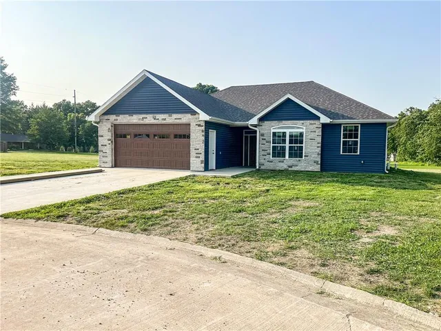 $245,000 | 100 Brookside Court, Brookfield, MO 64628
