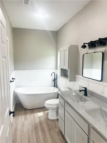 $245,000 | 100 Brookside Court, Brookfield, MO 64628