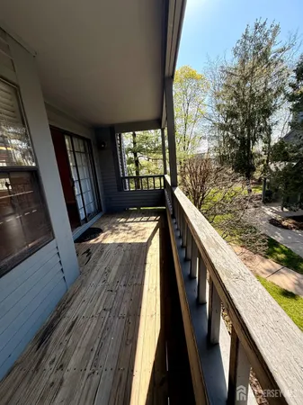 $2,400 | 505 Woodhaven Drive, Edison, NJ 08817