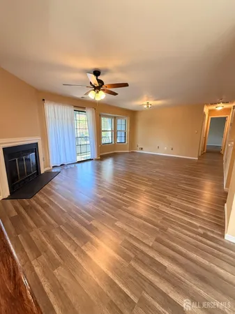 $2,400 | 505 Woodhaven Drive, Edison, NJ 08817