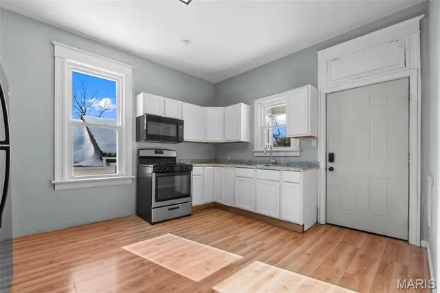 $215,000 | 1237 North Spanish Street, Cape Girardeau, MO 63701