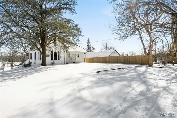 $205,000 | 1237 North Spanish Street, Cape Girardeau, MO 63701
