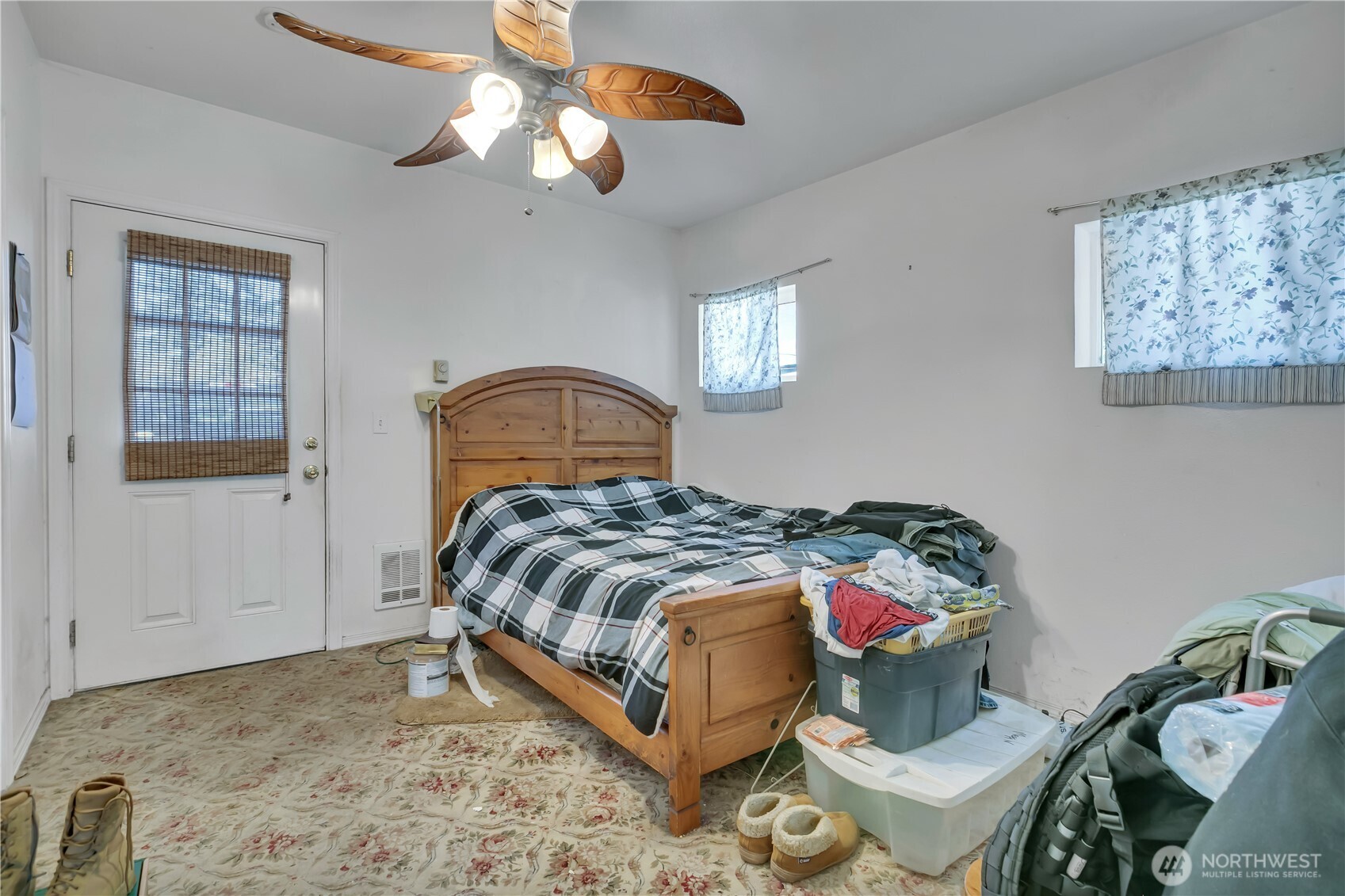 815 East 60th Street Tacoma, WA 98404 - Photo 13 of 23
