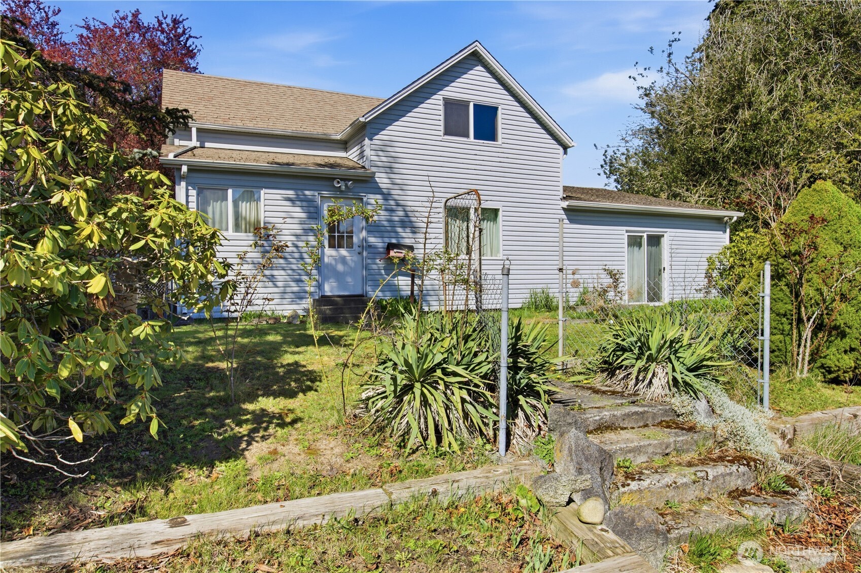 815 East 60th Street Tacoma, WA 98404 - Photo 2 of 23