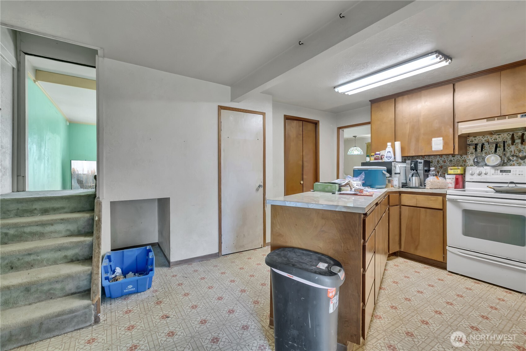 815 East 60th Street Tacoma, WA 98404 - Photo 10 of 23