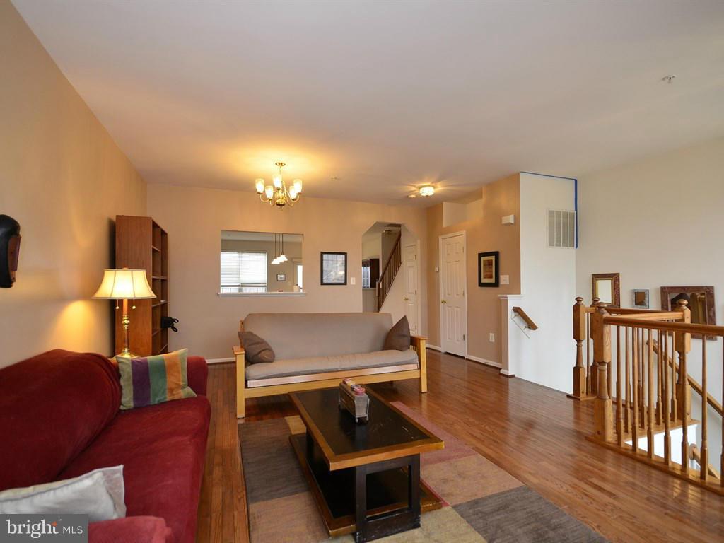 242 Timber View Court Frederick, MD 21702 - Photo 3 of 24 Living Room