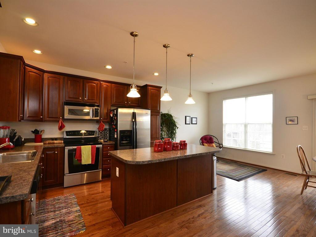242 Timber View Court Frederick, MD 21702 - Photo 4 of 24 Kitchen