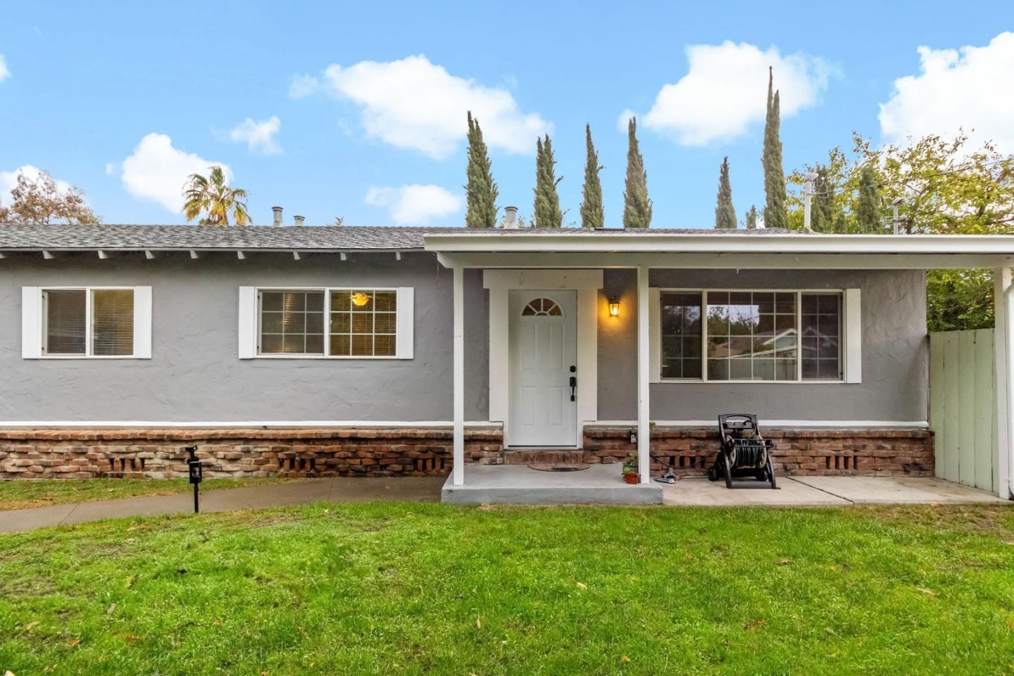 527 Easy Street Mountain View, CA 94043 - Photo 4 of 57 a view of a house with backyard porch and sitting area