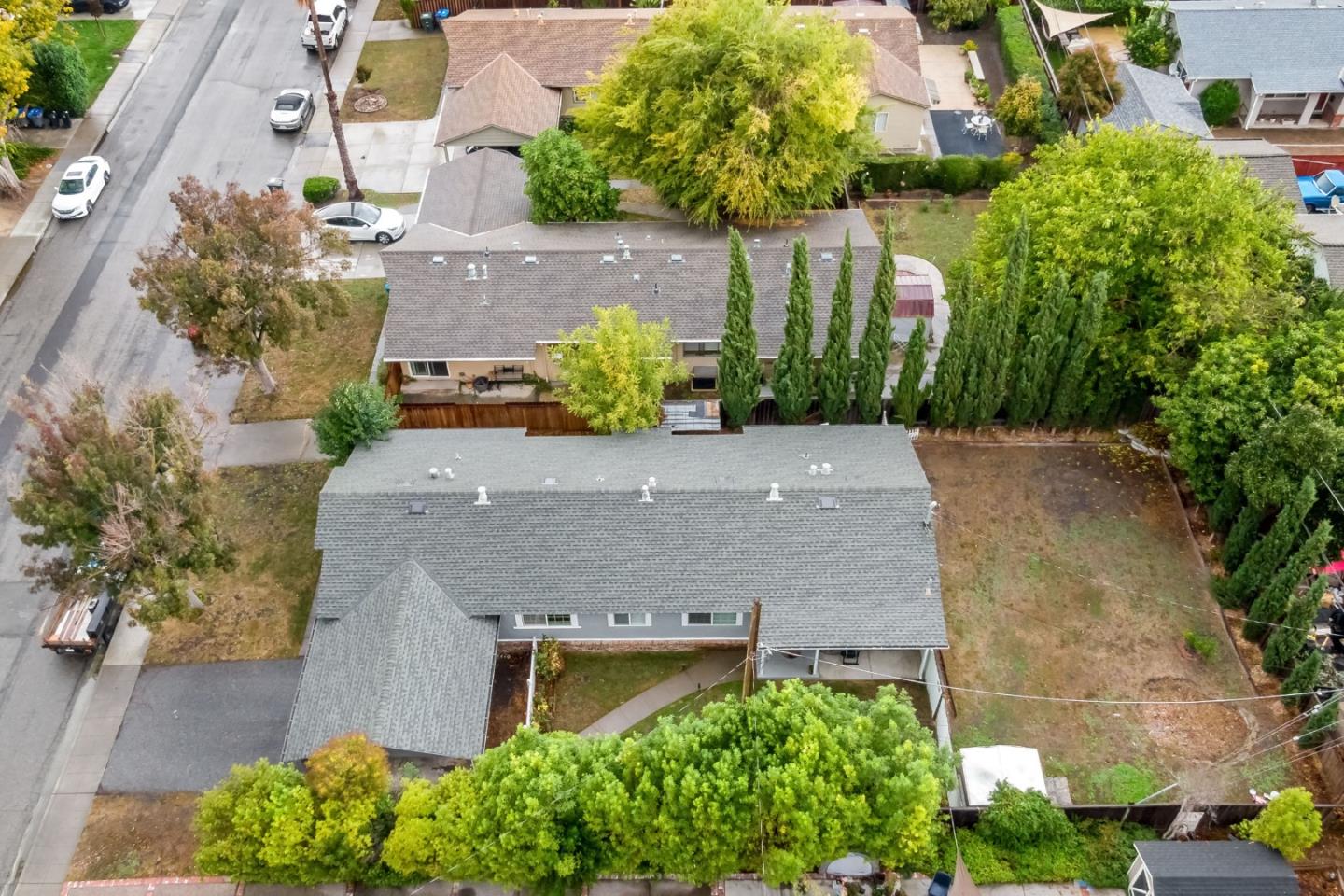 527 Easy Street Mountain View, CA 94043 - Photo 55 of 57 an aerial view of a house