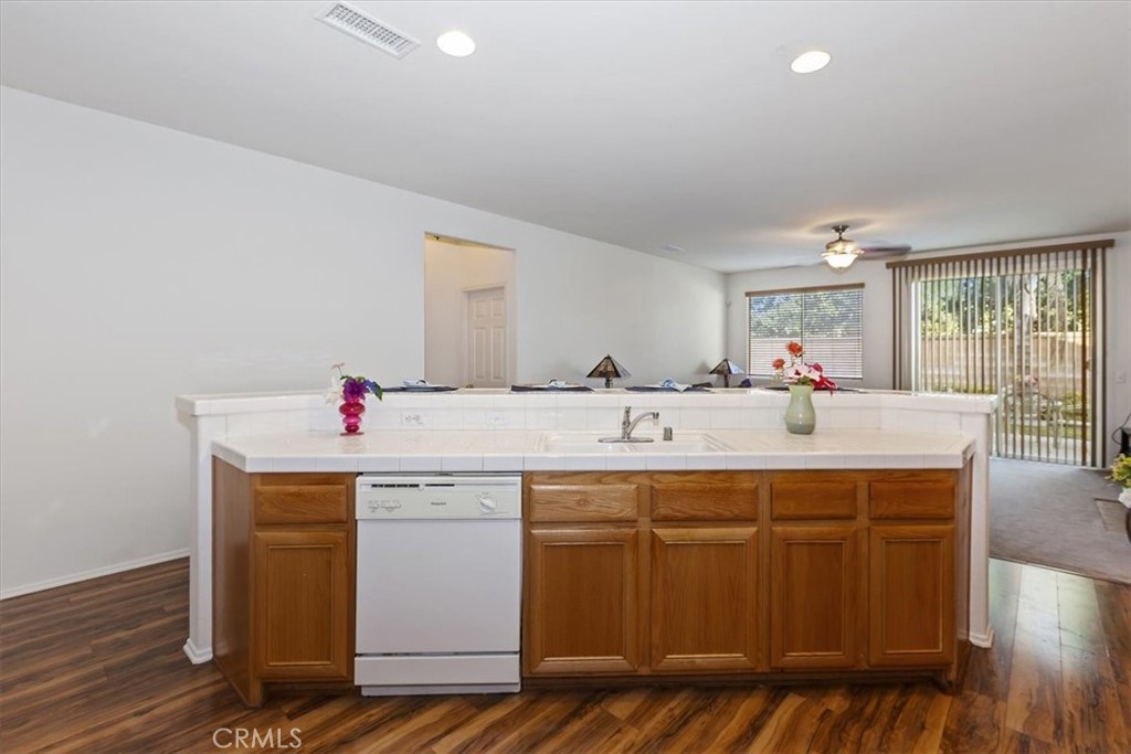 7021 Mesada Street Rancho Cucamonga, CA 91701 - Photo 6 of 19