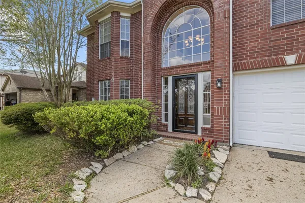 $2,400 | 2018 Waverly Glend Drive, Katy, TX 77450