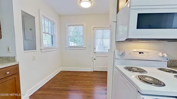 $2,390 | 1651 Flagler Avenue, Jacksonville, FL 32207