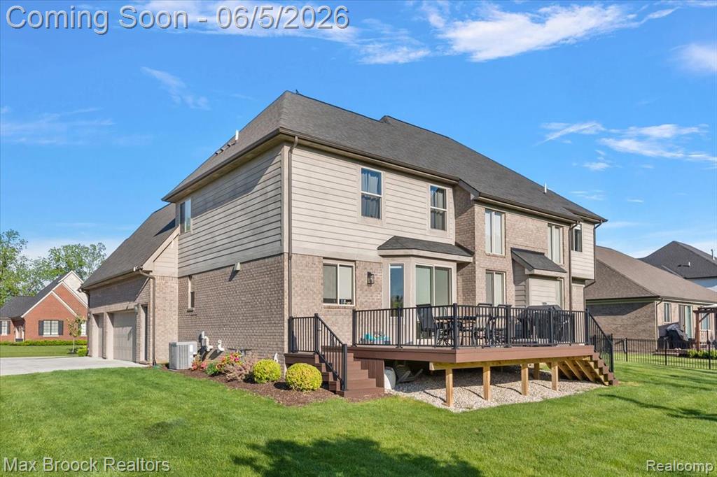 1942 Nottingham Drive Rochester Hills, MI 48307 - Photo 4 of 97