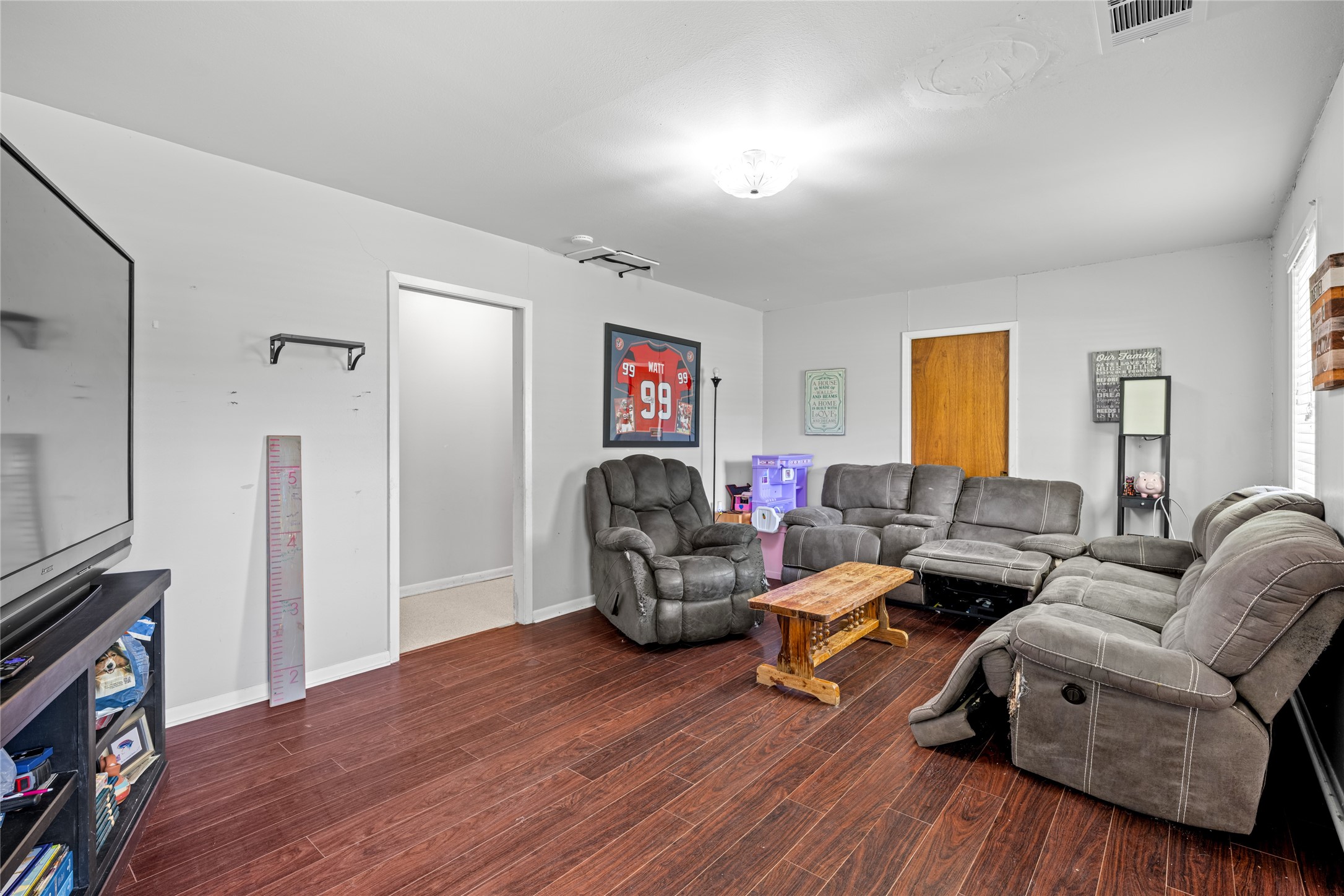 2623 Salem Road Brenham, TX 77833 - Photo 7 of 24 Living Room